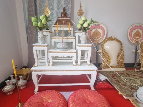 ชุดพิธีสงฆ์